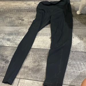 A M black leggings in women’s from American Eagle.